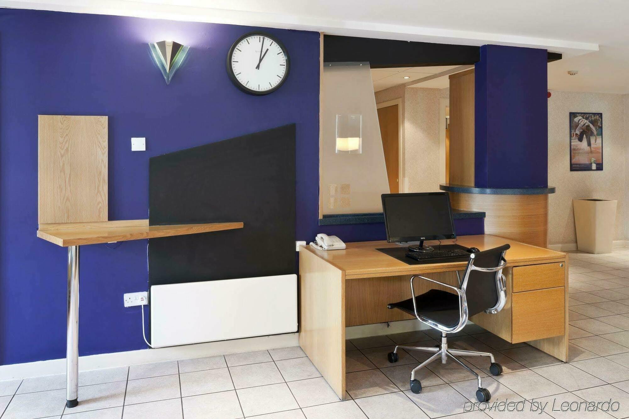 Holiday Inn Express Strathclyde Park M74, Jct 5 By Ihg Motherwell Exterior foto