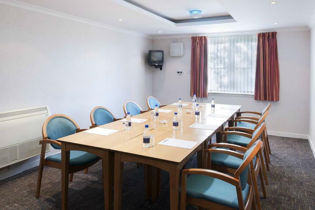 Holiday Inn Express Strathclyde Park M74, Jct 5 By Ihg Motherwell Exterior foto
